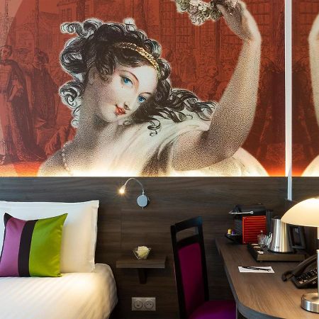 Hotel Roi Soleil Prestige Plaisir - St Quentin Esterno foto