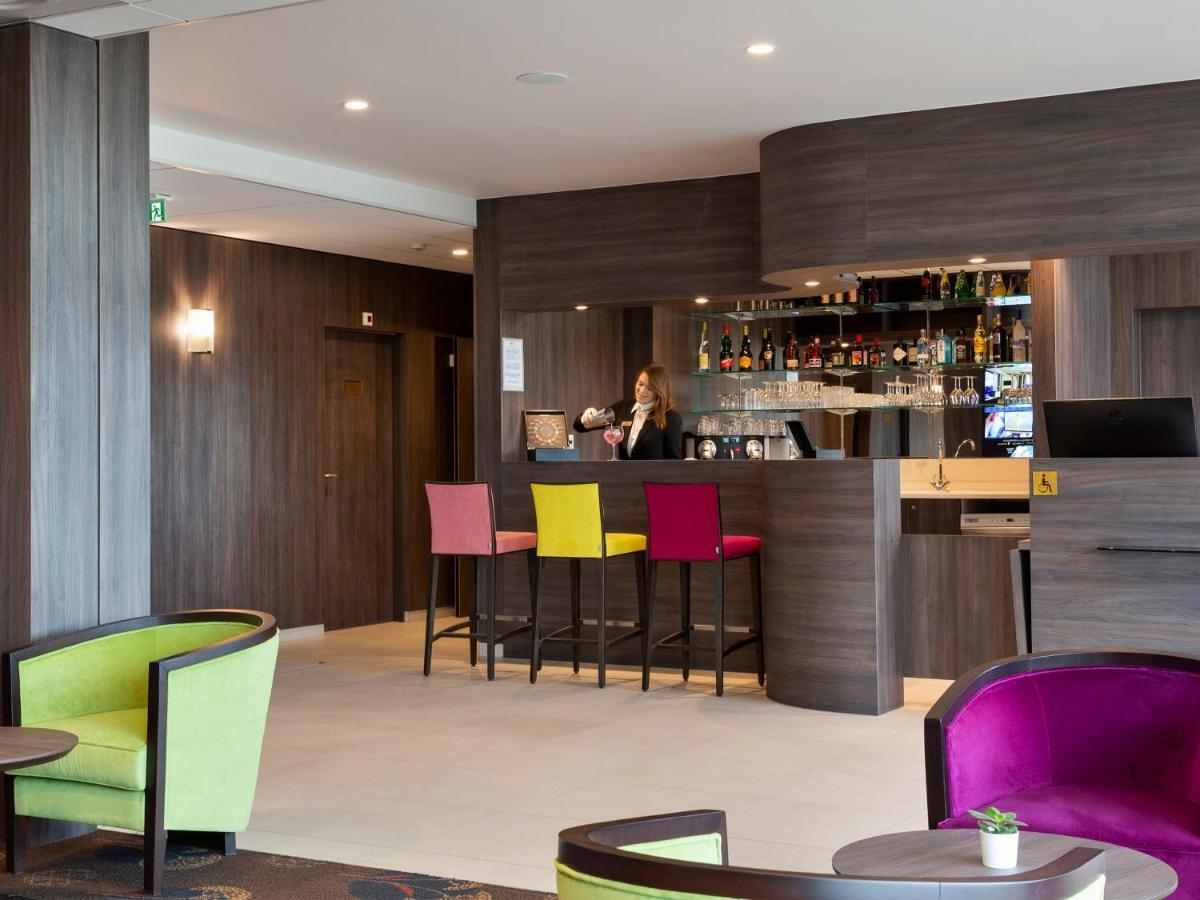 Hotel Roi Soleil Prestige Plaisir - St Quentin Esterno foto