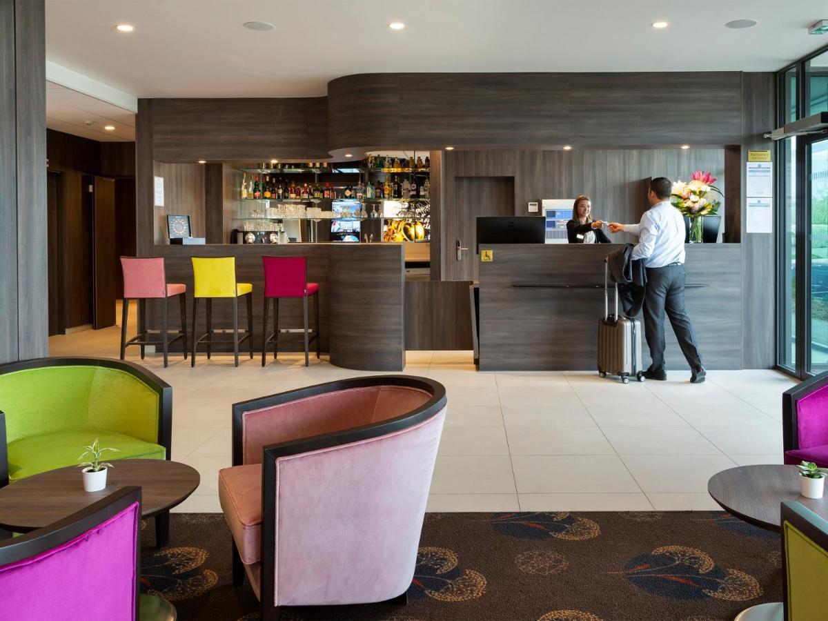 Hotel Roi Soleil Prestige Plaisir - St Quentin Esterno foto