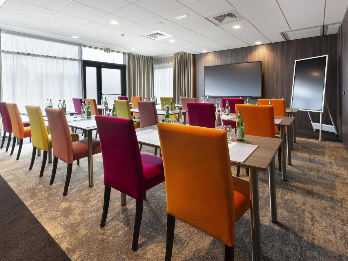 Hotel Roi Soleil Prestige Plaisir - St Quentin Esterno foto