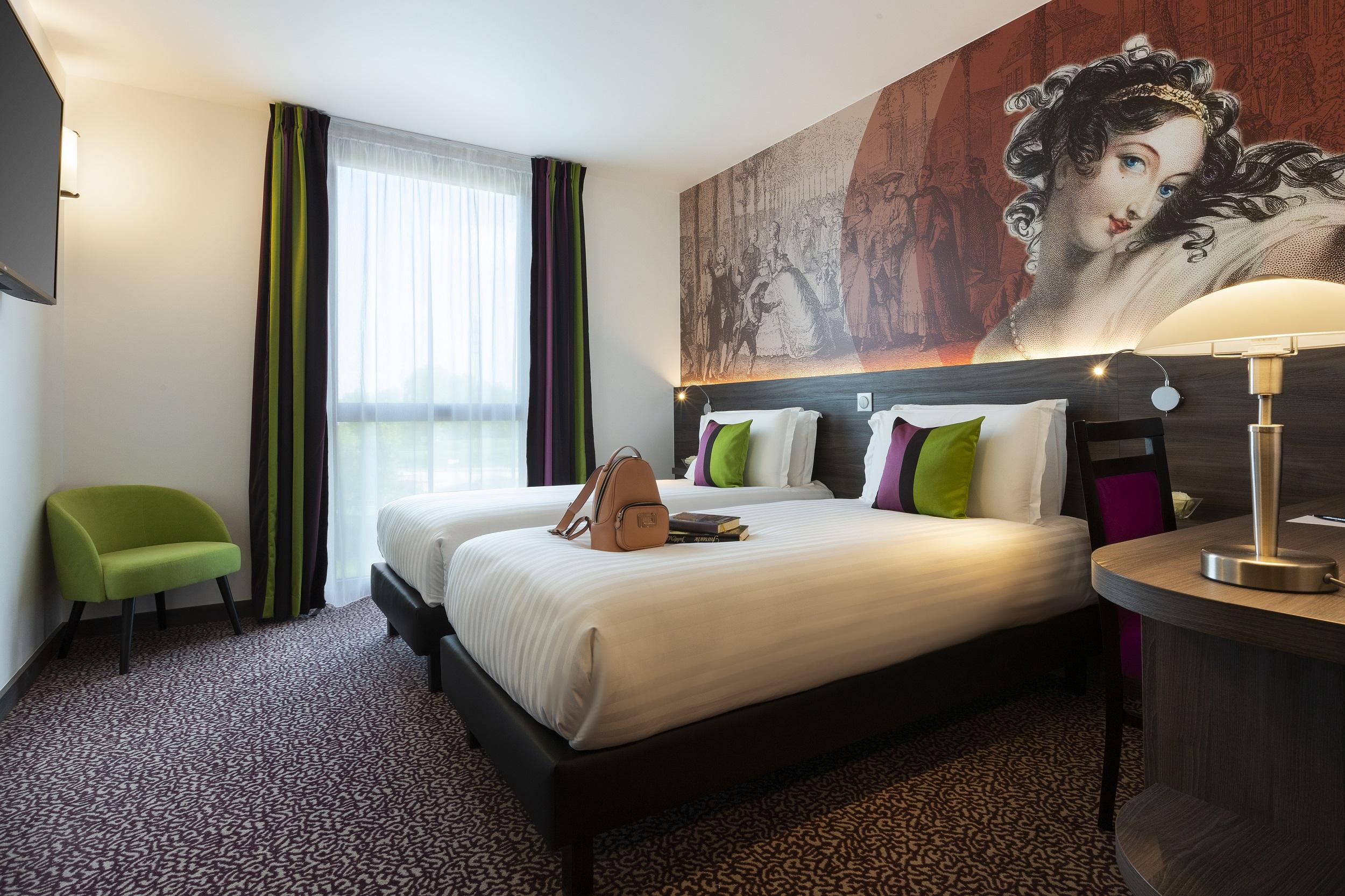Hotel Roi Soleil Prestige Plaisir - St Quentin Esterno foto