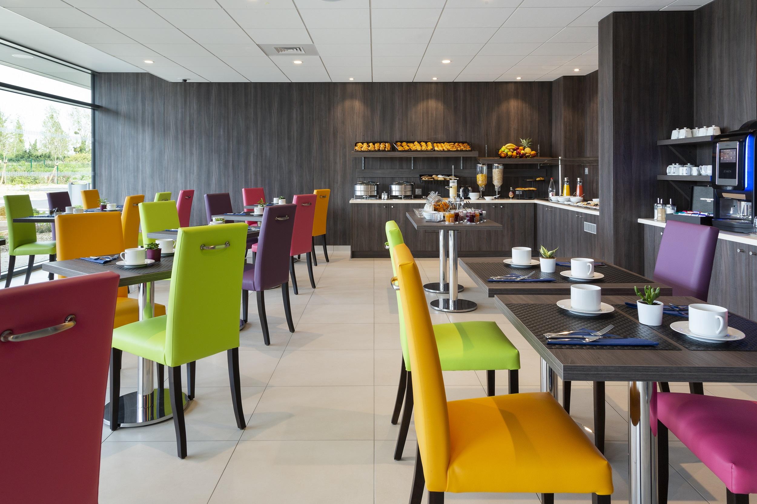 Hotel Roi Soleil Prestige Plaisir - St Quentin Esterno foto