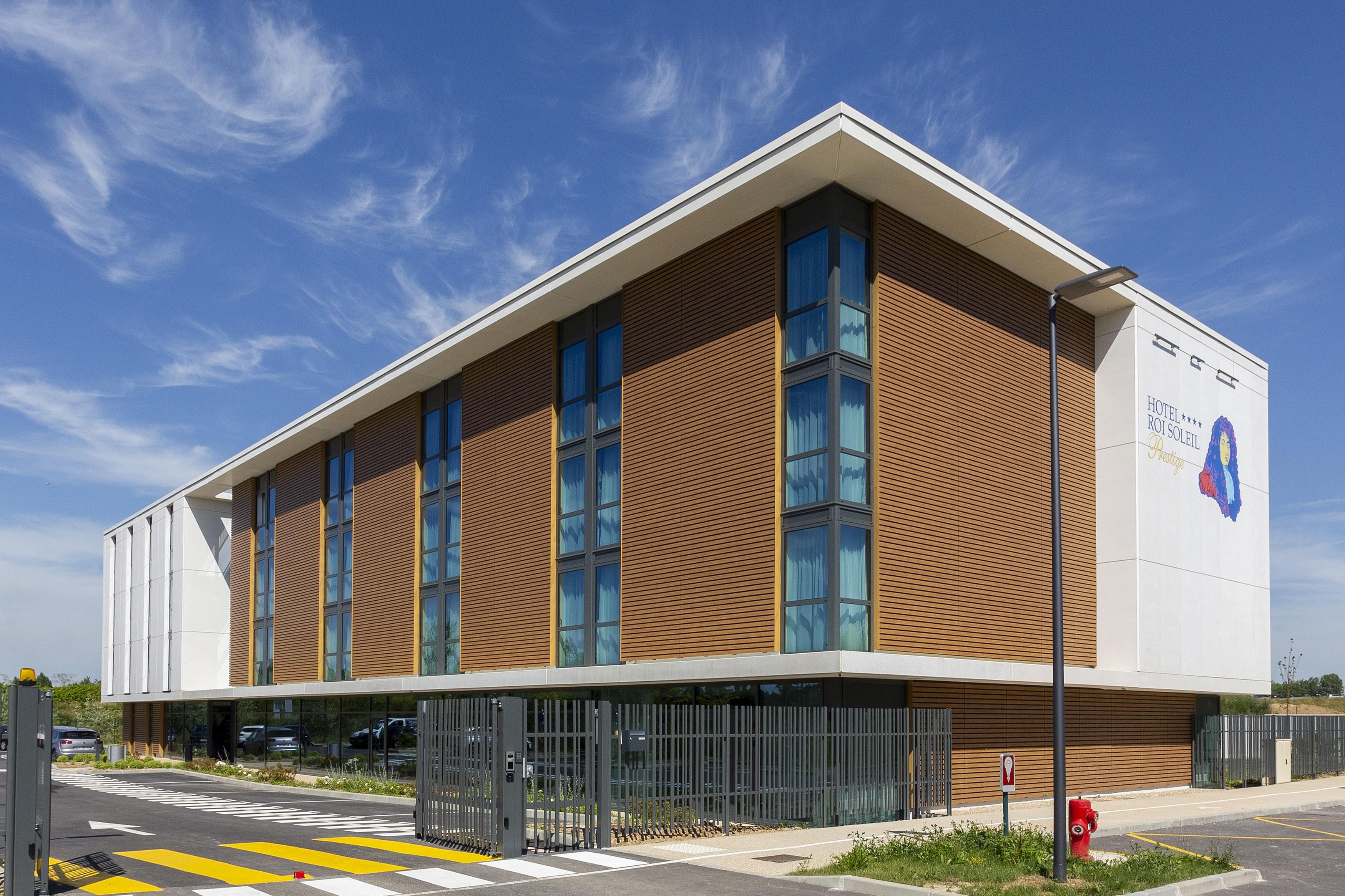 Hotel Roi Soleil Prestige Plaisir - St Quentin Esterno foto