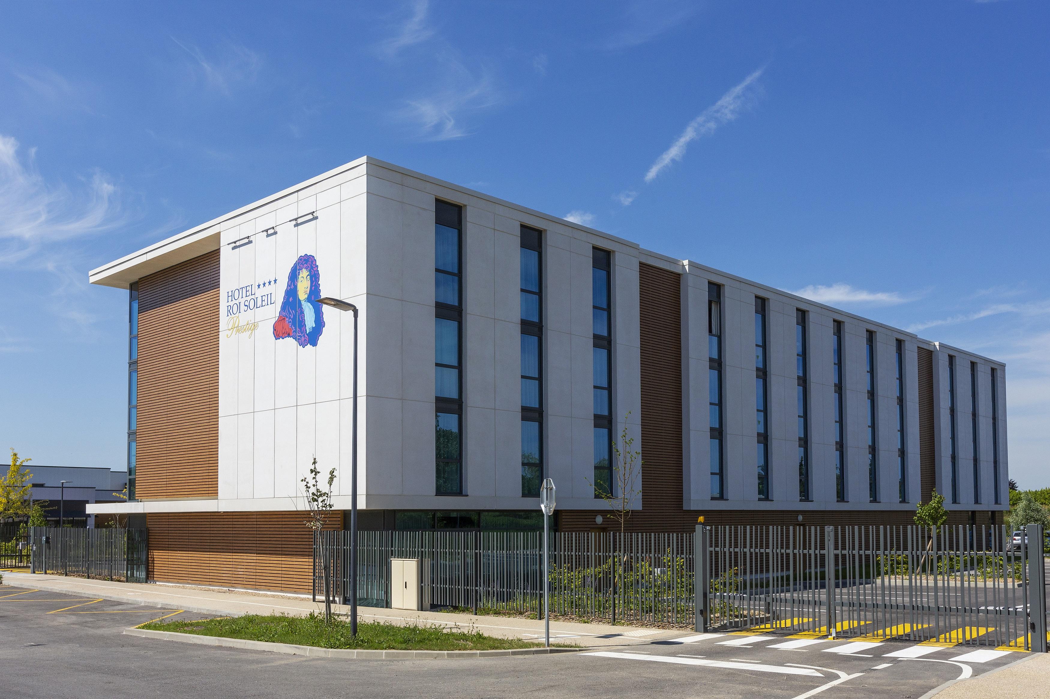 Hotel Roi Soleil Prestige Plaisir - St Quentin Esterno foto