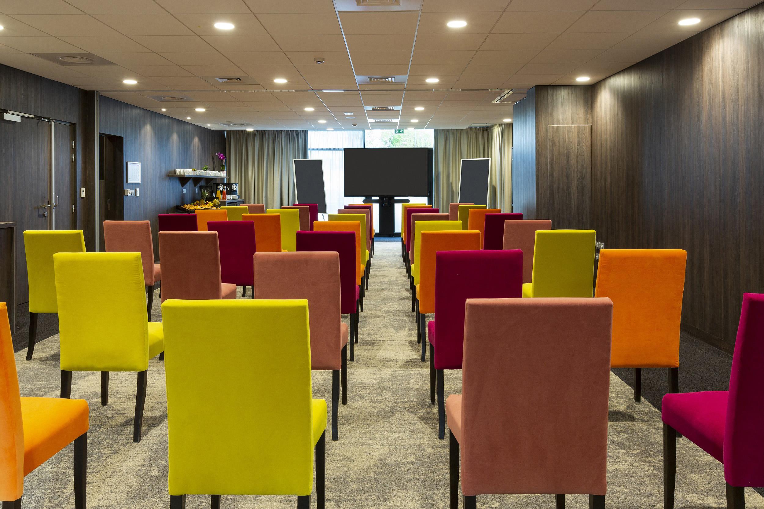 Hotel Roi Soleil Prestige Plaisir - St Quentin Esterno foto