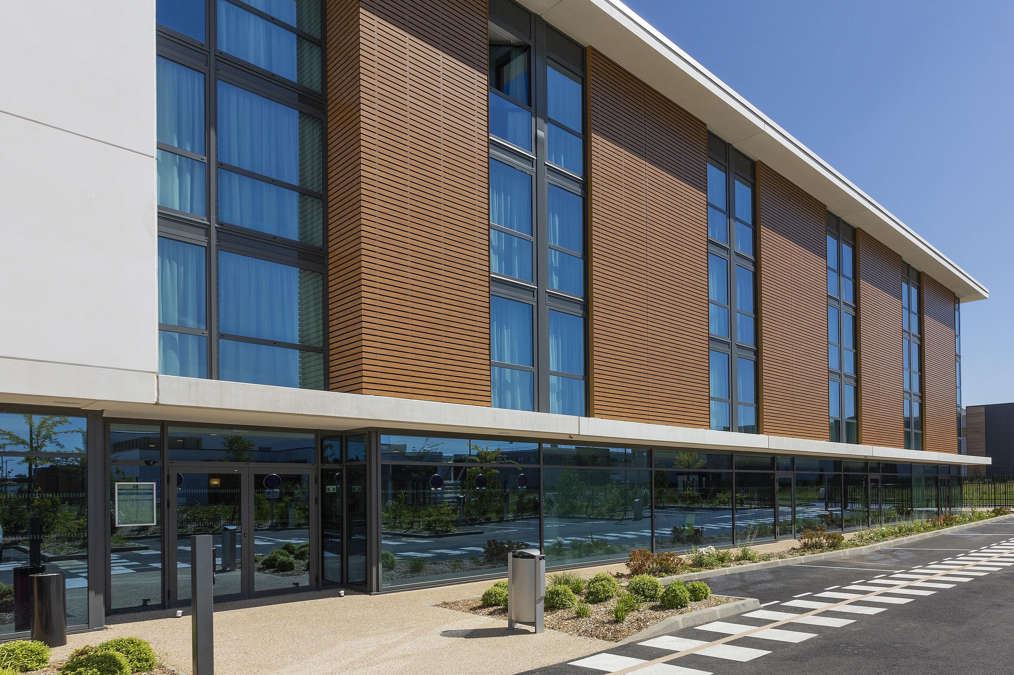 Hotel Roi Soleil Prestige Plaisir - St Quentin Esterno foto